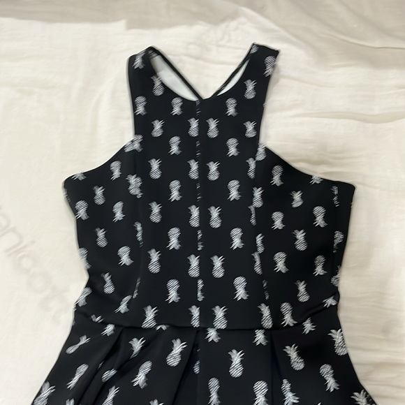 Open back Dress - Picture 3 of 5